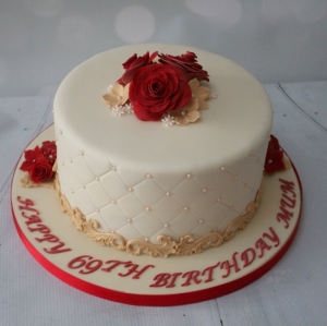 Rose &amp; pearl birthday cake