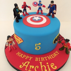 One tier Marvel Superhero cake