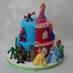 Superhero / princess cake