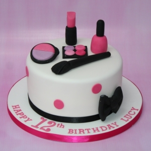 Pink make-up cake