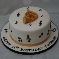 French horn cake