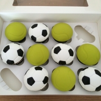 Tennis &amp; football cupcakes