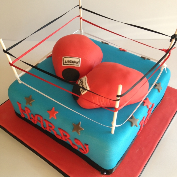 Boxing ring cake (1)