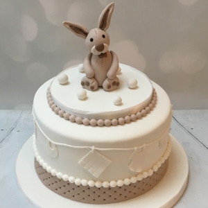 Bunny baby shower cake (neutral colours)
