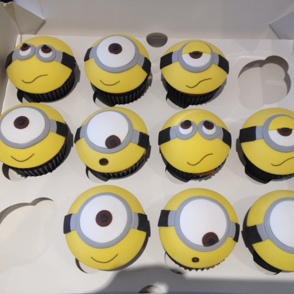Minion themed birthday cupcakes
