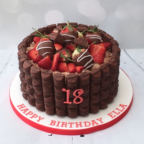 Chocolate &amp; strawberries cake