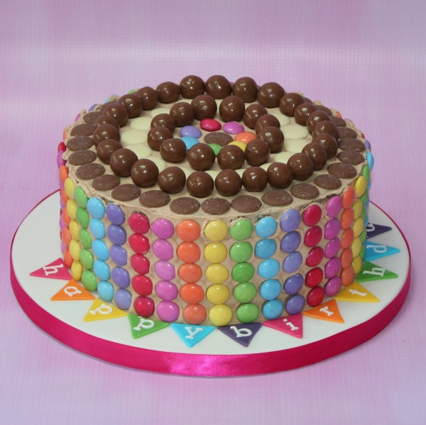 Smarties, buttons &amp; maltesers cake