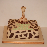 Giraffe theme cake