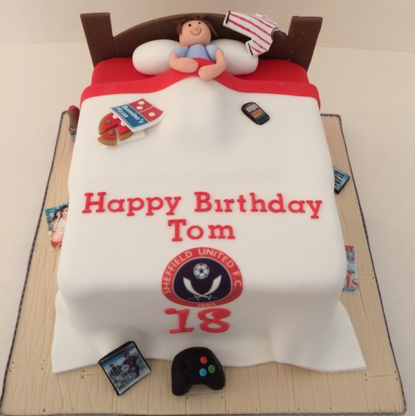 SUFC bedroom 18th birthday cake